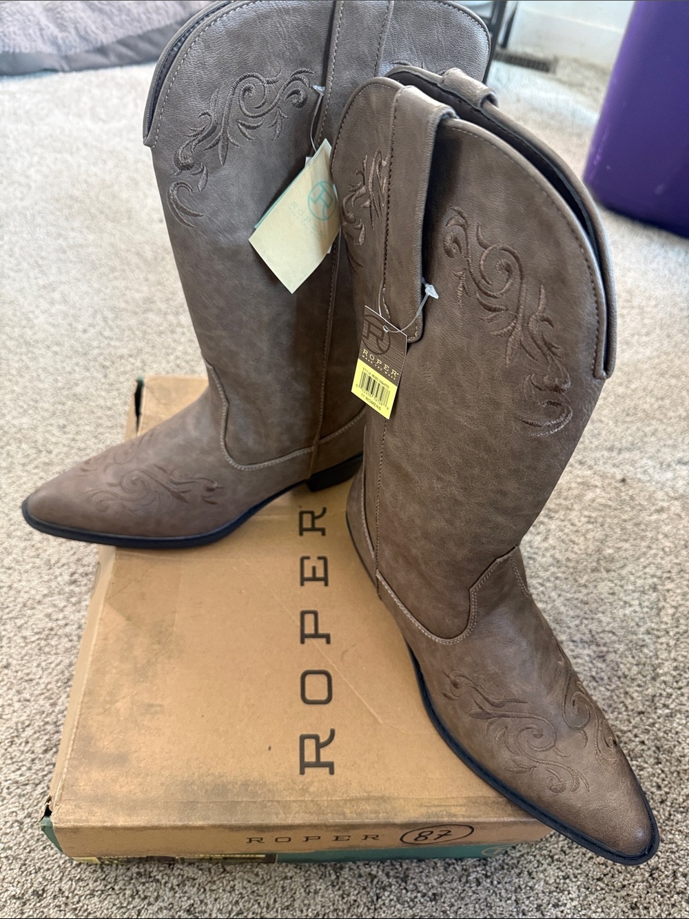 Roper Woman’s Western Embroidered Cowboy Boots Brooklin Tan 11